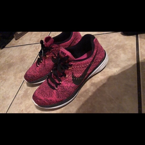 Nike running shoes size 7.5 - Picture 1 of 2